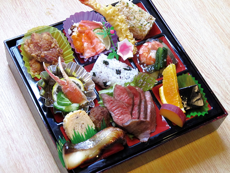 お弁当 オードブル 日本料理 四季菜 巴せり